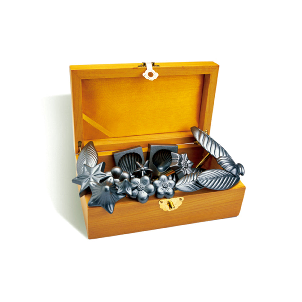 silicone choc mould set in wooden box sn3141 18pcs (#12073)