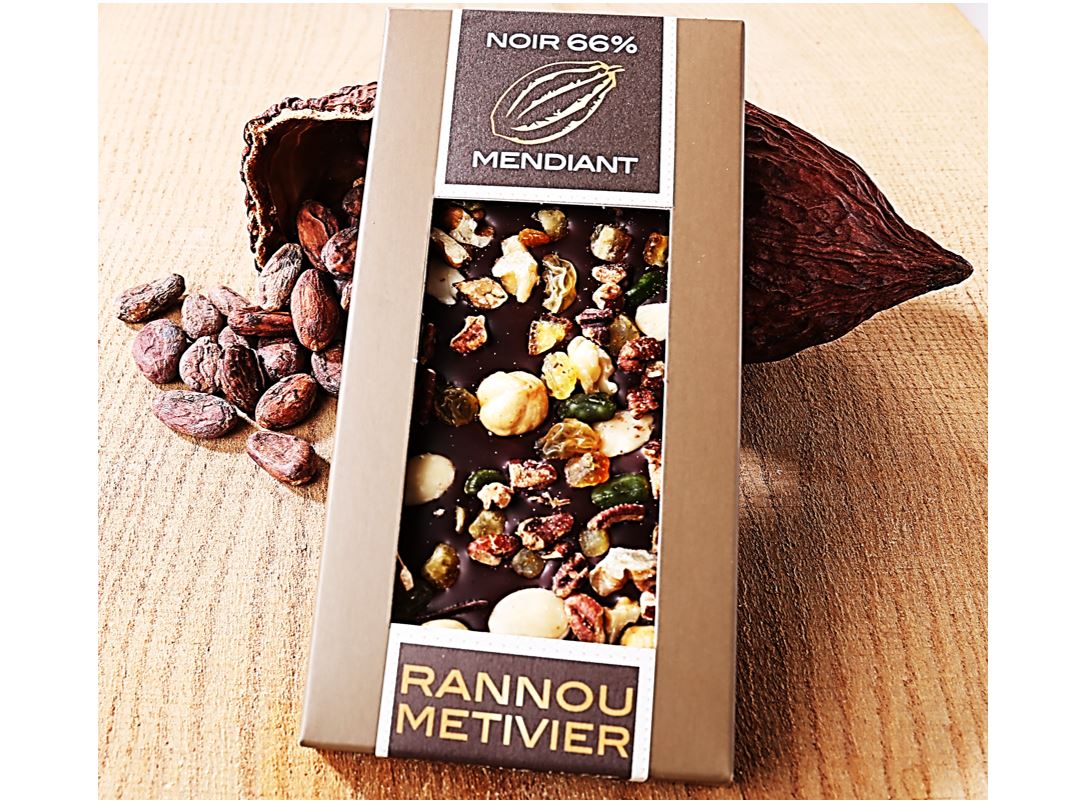 Chocolat Noir Equateur 66% De Cacao Garnie De Mendiant (50%)