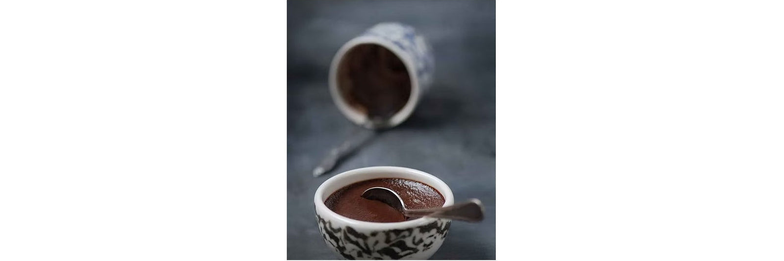 Chocolate and spices cream