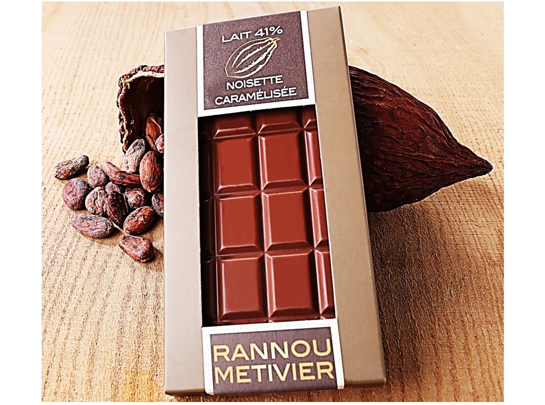 Chocolat Au Lait 41,5% De Cacao Fourree Aux Noisettes Caramelisees. (30%)