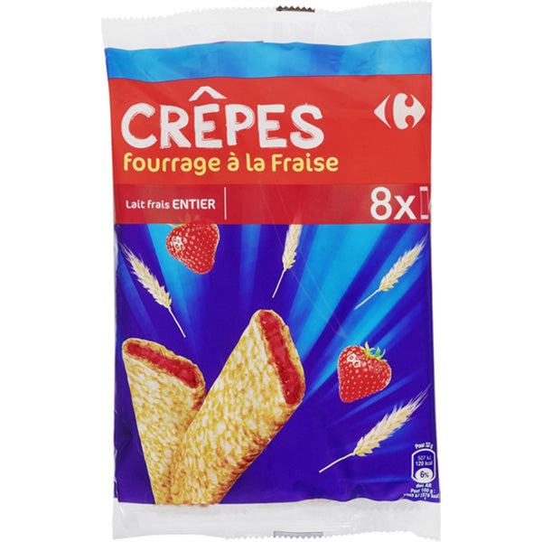 Crepes Avec Un Fourrage A La Fraise